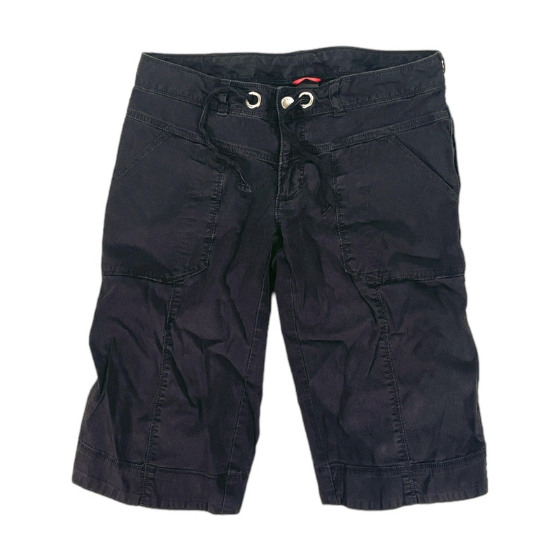 Womens Belted Capris